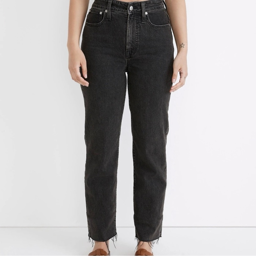 Made while perfect vintage straight gene distressed, black wash